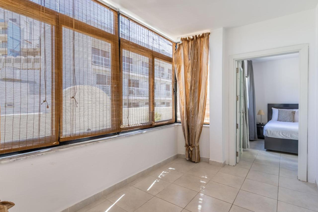 Large Terrace Penthouse * Sliema